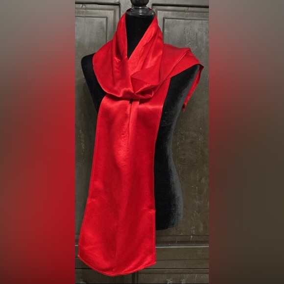 Christie of CA rayon silky red scarf- one size - Picture 4 of 12